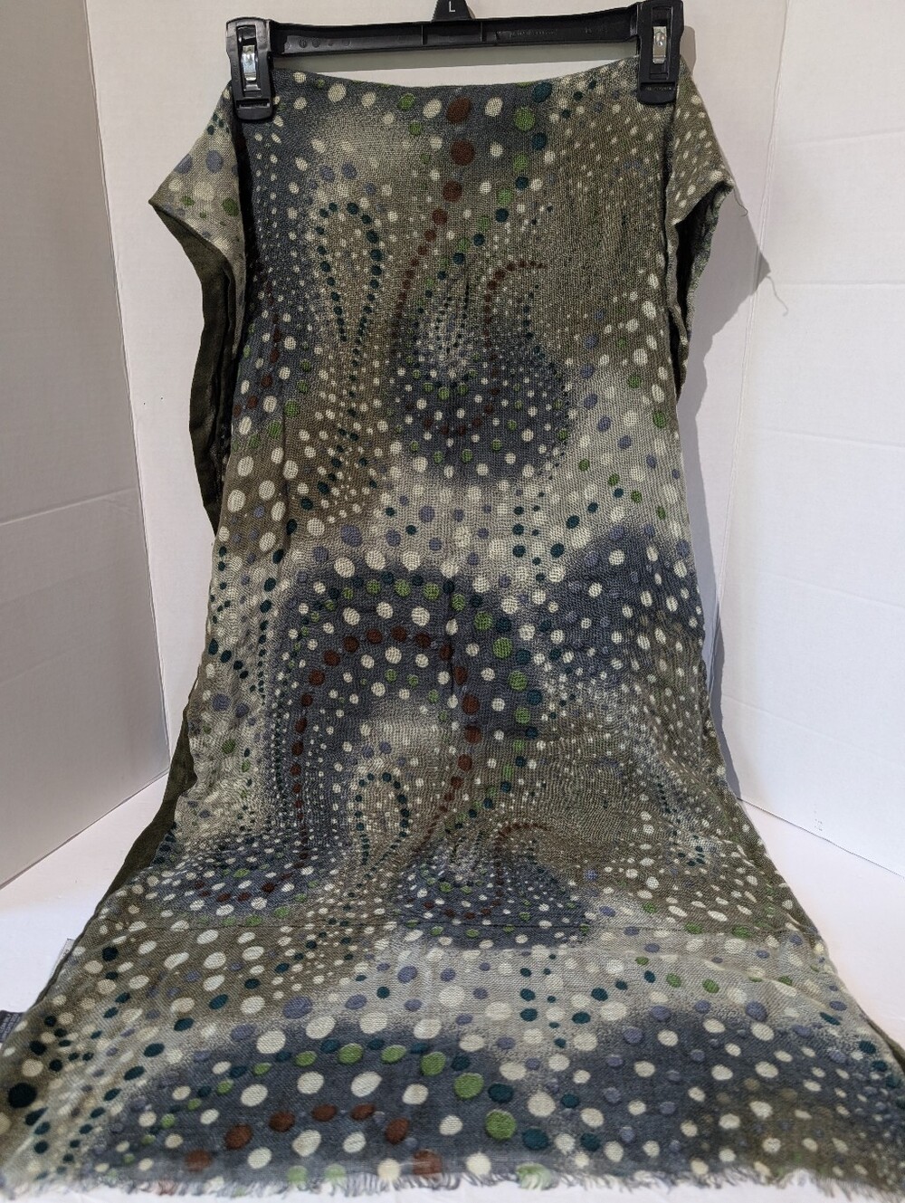 Vivante By VSA Spain Scarf 100% Viscose Abstract Polka Dot Gray Green 68x 18